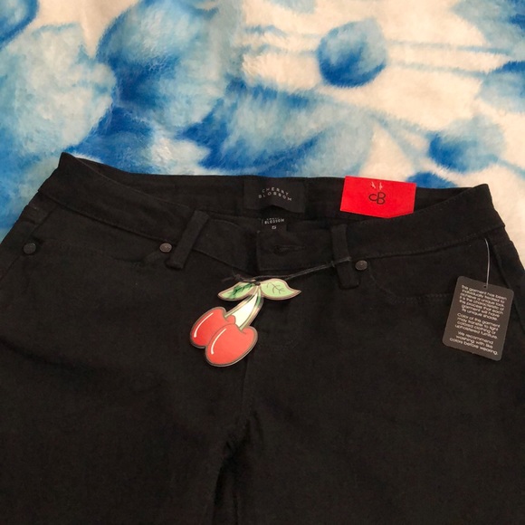 Jeans - Picture 2 of 2